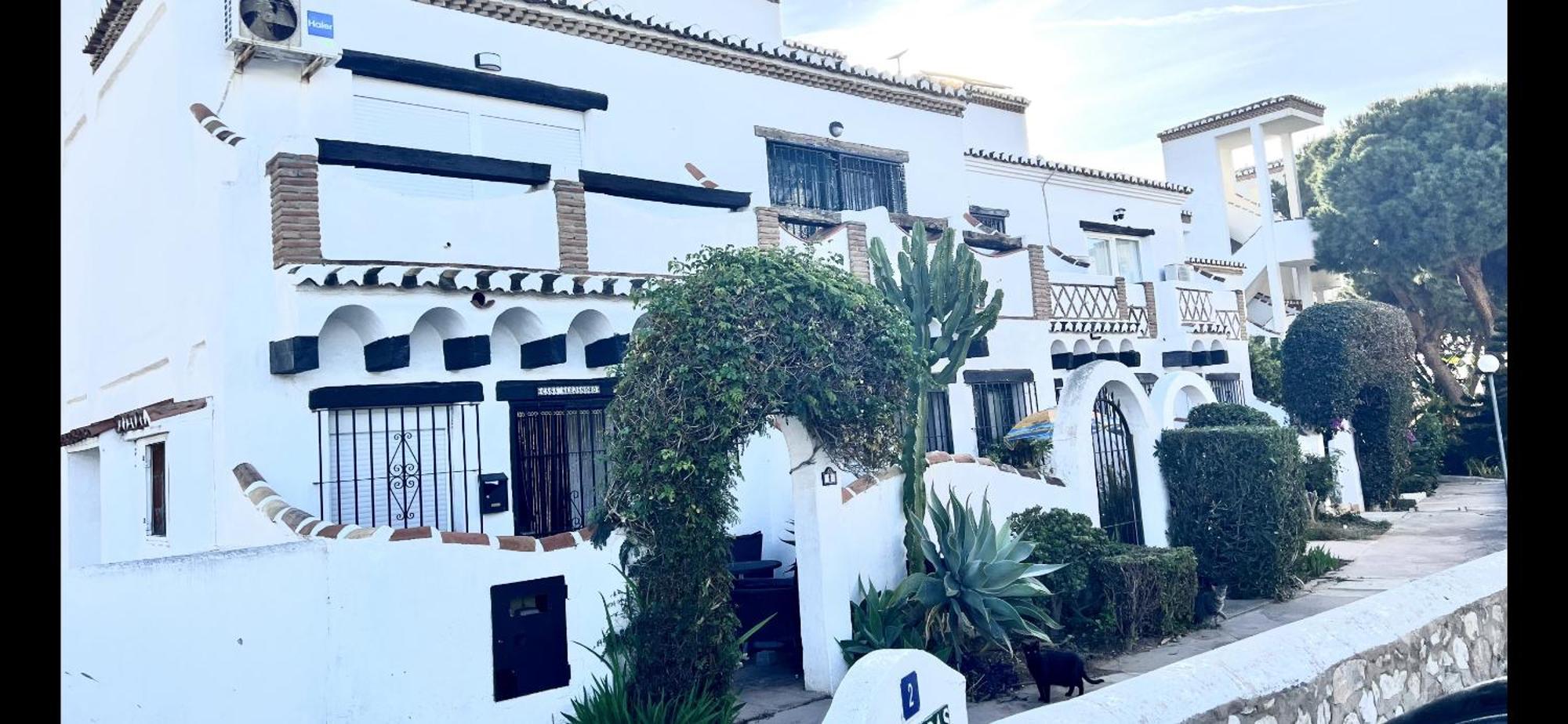 Mijas Costa - Beachside Apartment-B Sitio de Calahonda Buitenkant foto